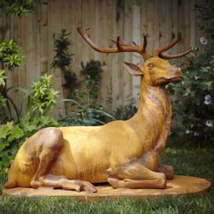 Cast Iron Kneeling Stag Statue - Rust